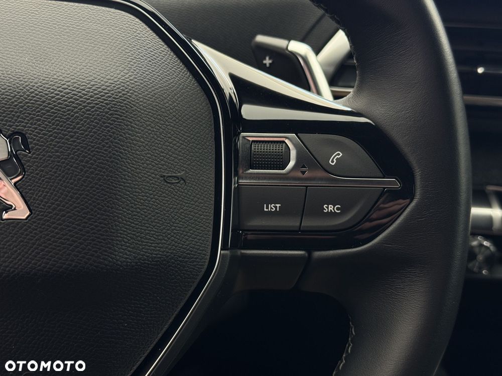 Peugeot 5008 1.2 PureTech Allure Pack S&S EAT8 - 26