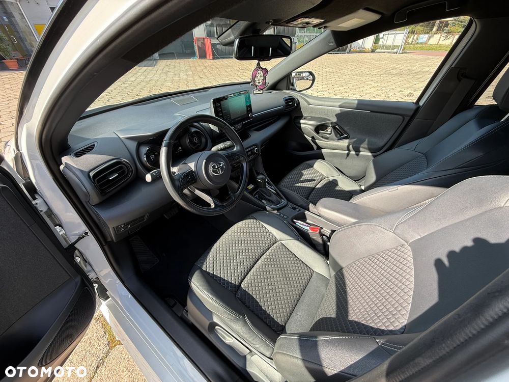 Toyota Yaris Hybrid 1.5 Selection Style - 7