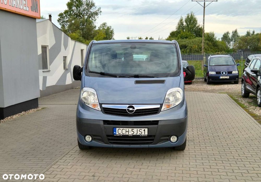 Opel Vivaro - 10