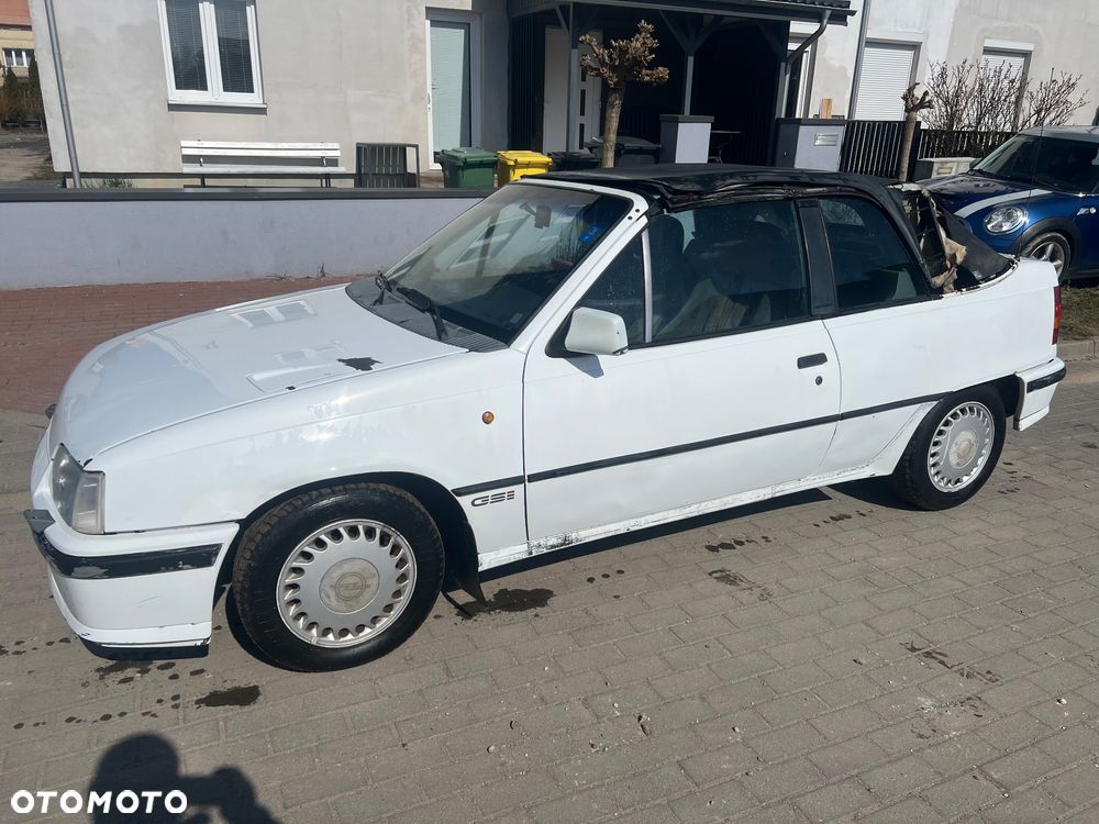 Opel Kadett 2.0i GSI II - 1