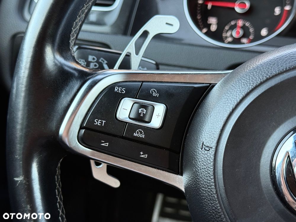Volkswagen Golf GTD 2.0 TDI SCR DSG - 15
