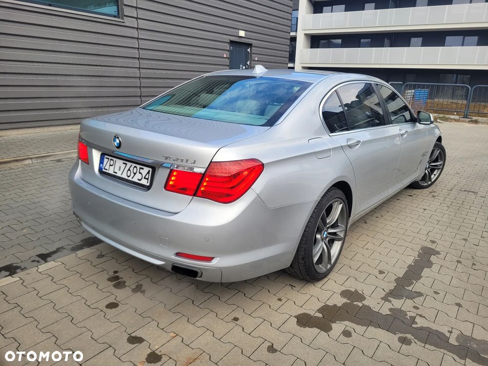 BMW Seria 7 750i L xDrive - 11