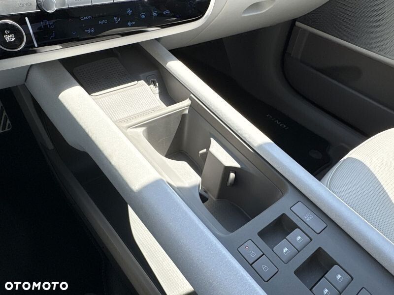 Hyundai IONIQ 6 77kWh Uniq - 16