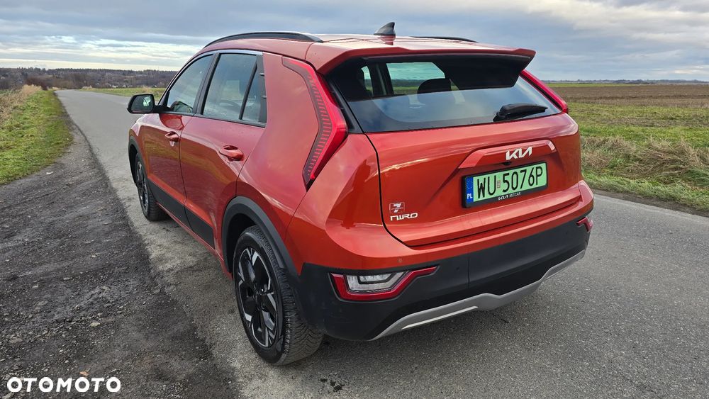 Kia Niro 64kWh M - 9