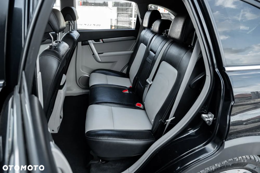 Chevrolet Captiva 3.0 V6 SIDI AWD Automatik LTZ - 23