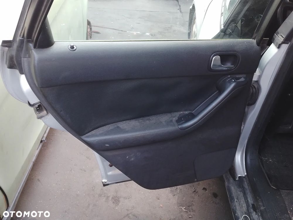 AUDI A3 8L1 96-03 1.6 BFQ  ZDERZAK TYŁ TYLNY  LY7W - 20