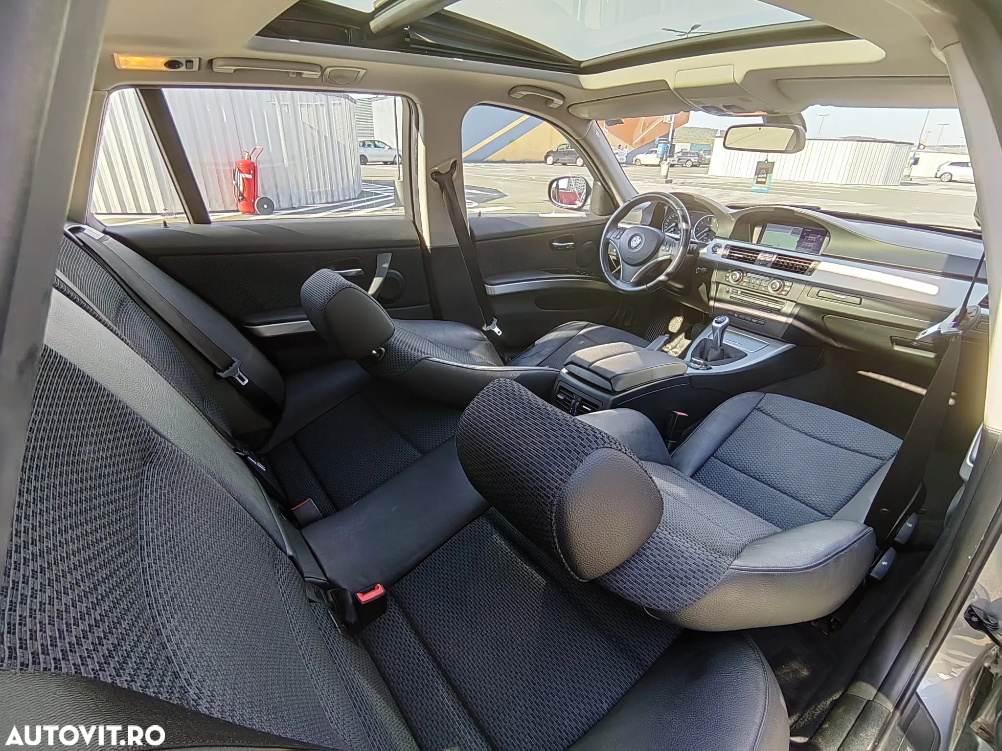 BMW Seria 3 318i Touring Edition Sport - 12