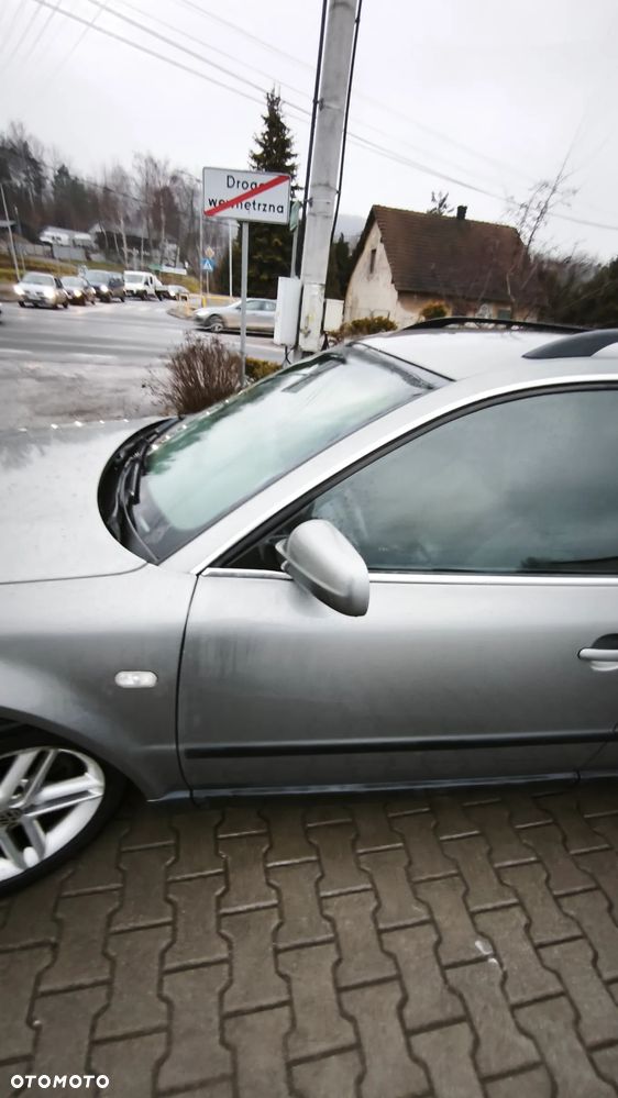 Volkswagen Passat 1.9 TDI Comfortline - 11