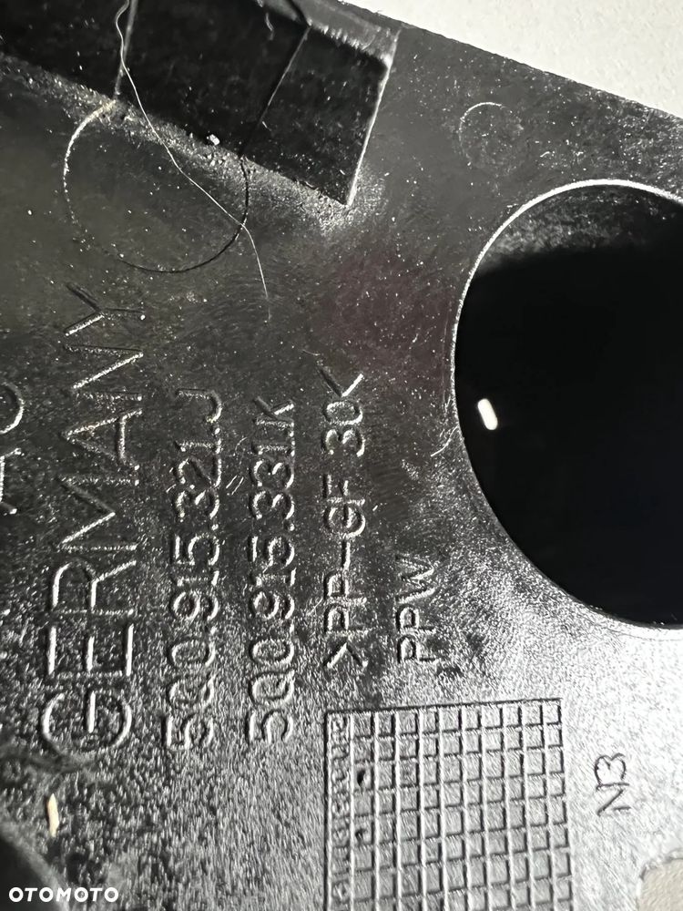 PODSTAWA AKUMULATORA VW SKODA AUDI 5Q0915321J - 2