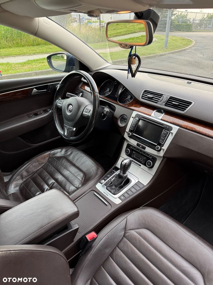 Volkswagen Passat 2.0 TDI DPF DSG 4Motion Highline - 4