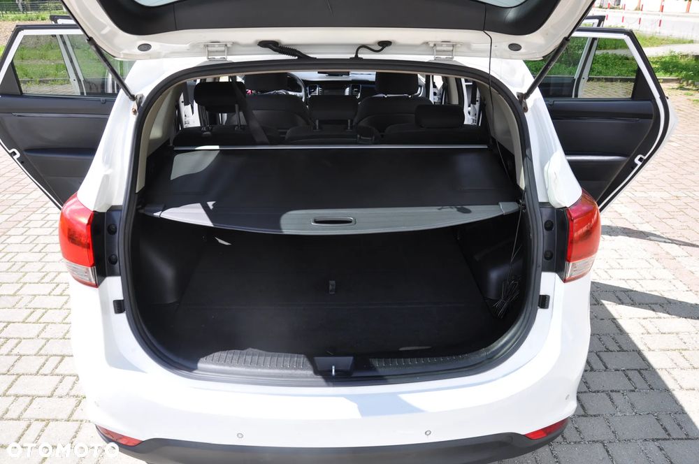 Kia Carens 1.6 GDI L - 18
