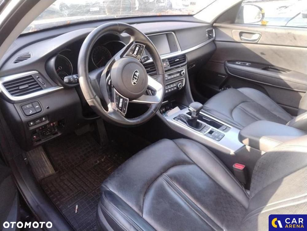 Kia Optima - 32