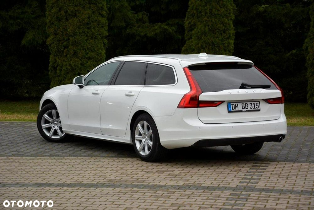 Volvo V90 D3 Momentum Pro - 6