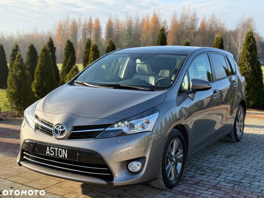Toyota Verso 1.6 D-4D 5-Sitzer Start/Stop Skyview Edition - 12