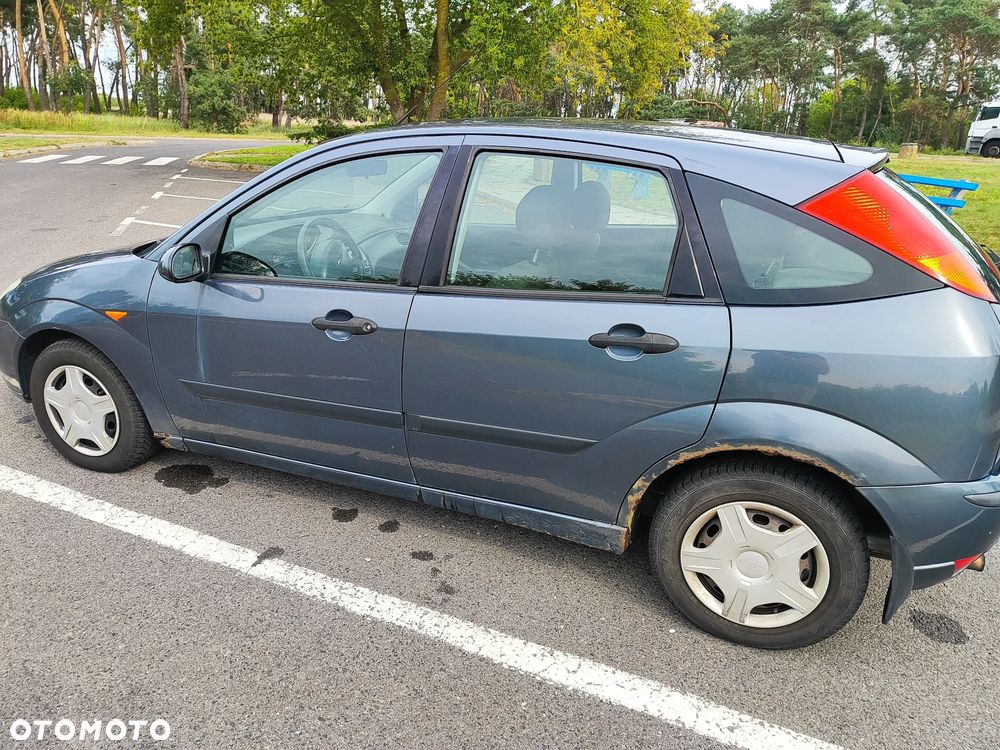 Ford Focus 1.6 Ambiente - 6