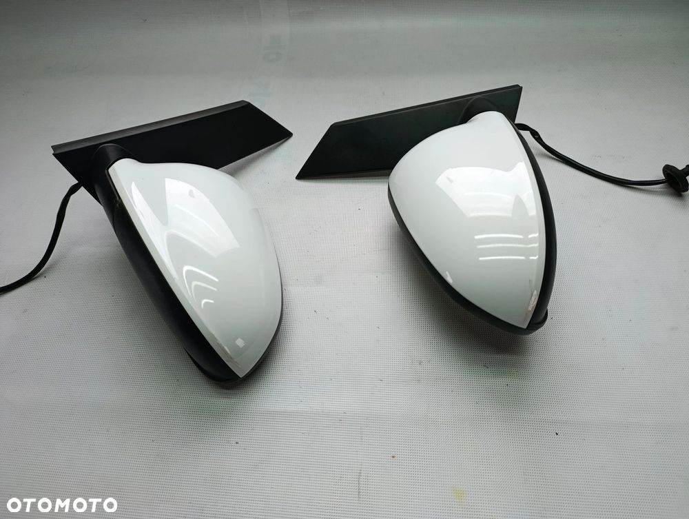 Astra J lusterko lewe prawe kolor Astra IV Opel - 1