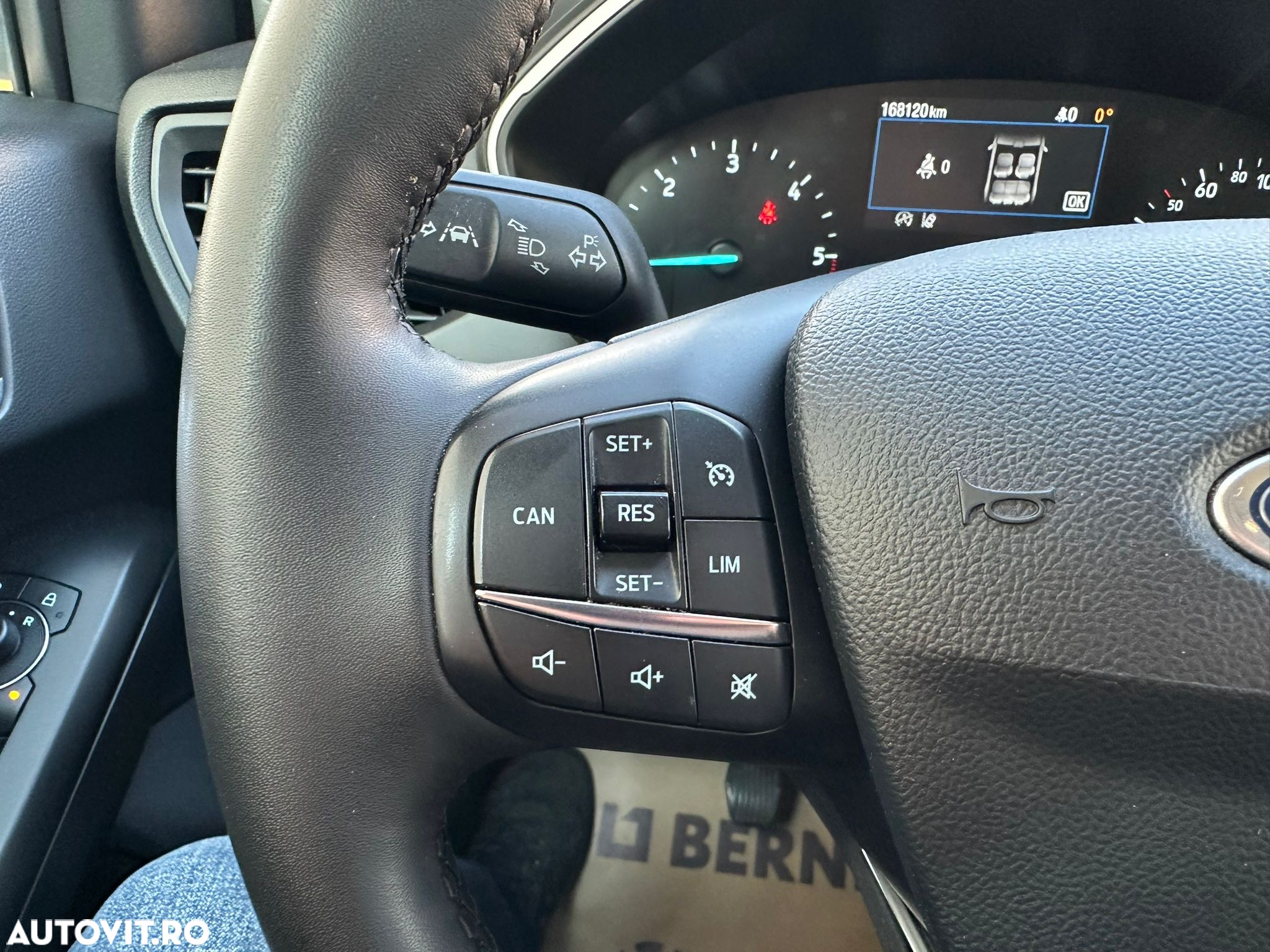 Ford Focus - 26