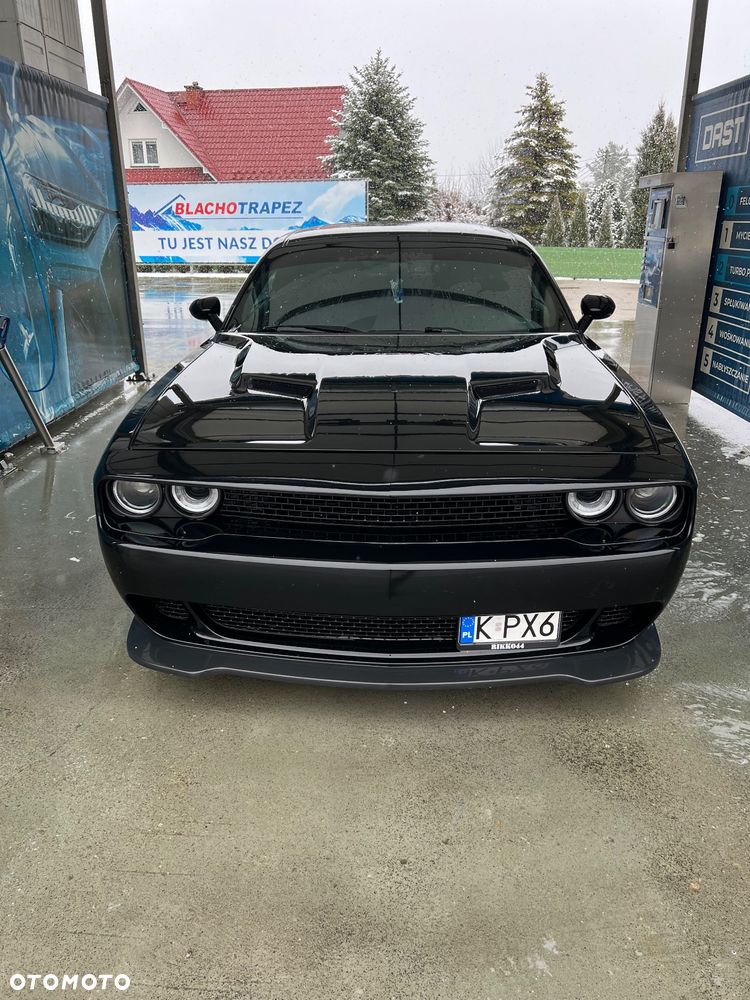Dodge Challenger - 6