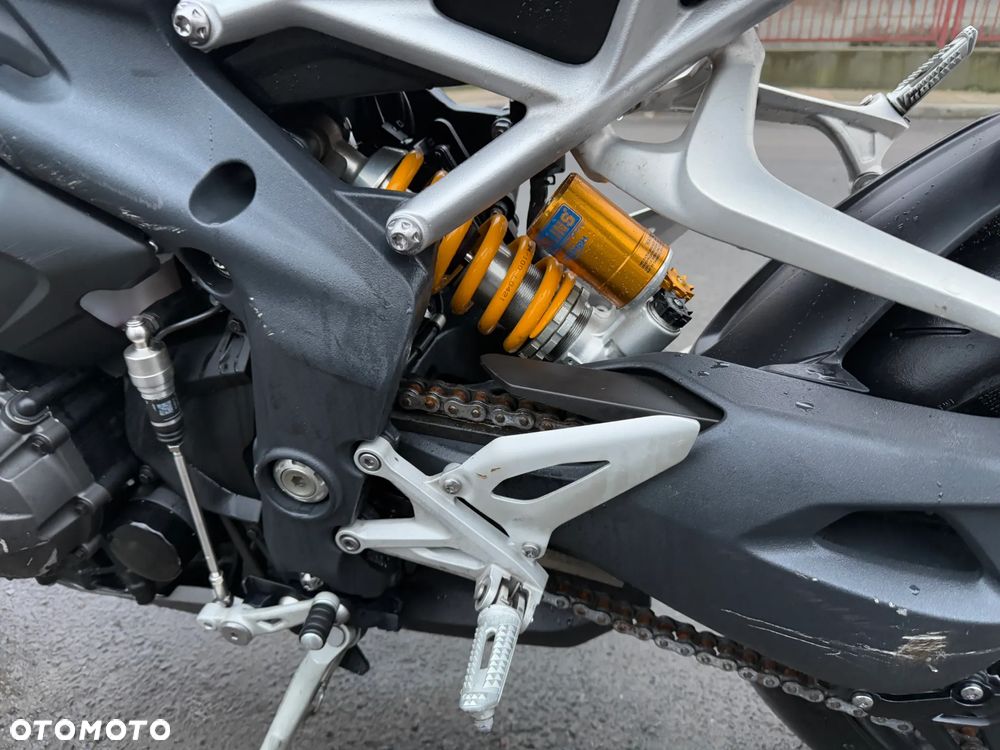 Triumph Speed Triple - 16