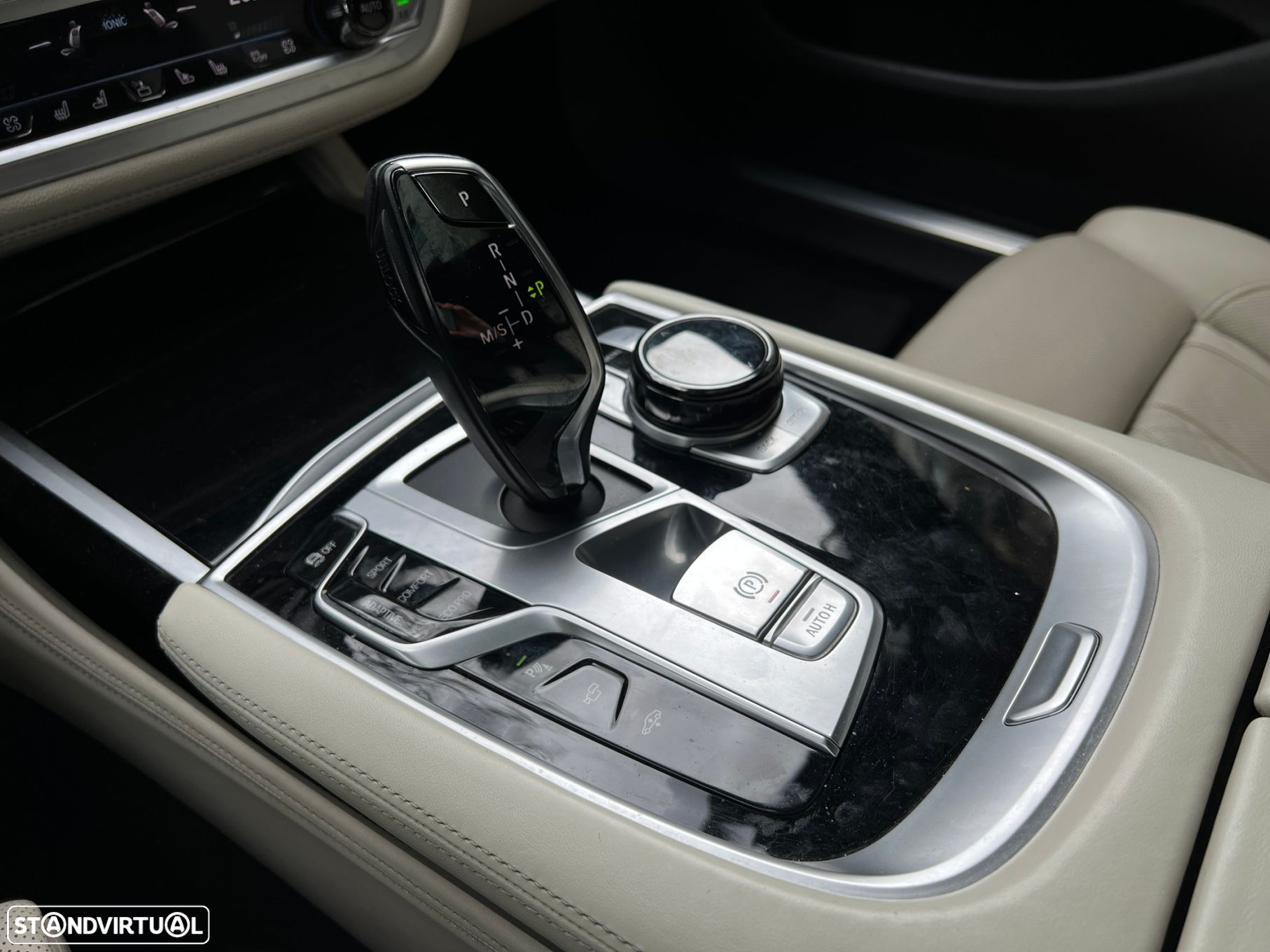 BMW 750 d xDrive - 14