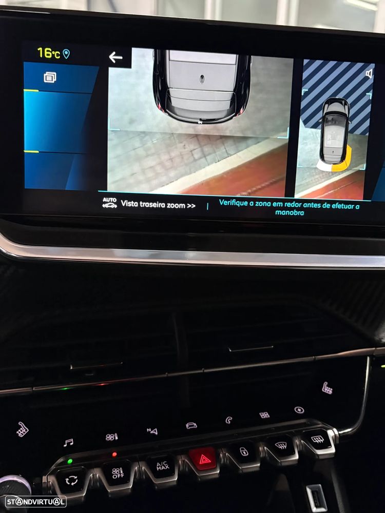 Peugeot e-208 GT - 20