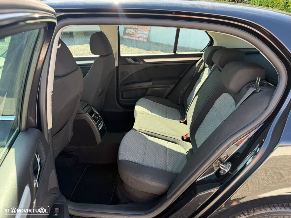 Skoda Superb 1.6 TDI Ambition - 9