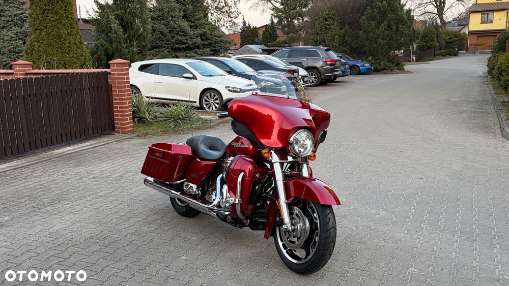 Harley-Davidson Touring Street Glide - 3