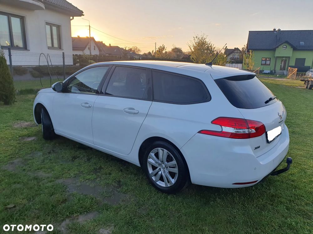 Peugeot 308 1.6 BlueHDi Allure S&S - 8