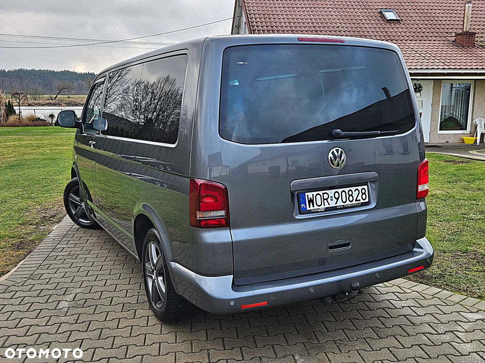 Volkswagen Multivan - 19
