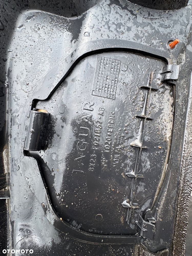 Jaguar xf PEL leg ha Czarny czarne   Do Czarnego Drzwi prawe lewe przednie tylne tył szyba -350sztuka   Klapa bagażnika klapa tylnia tył 400zl   Błotnik prawy lewe 350 sztuka   Lampa prawa lewa  -300zl   Komplet chłodnic wentylator -450     Wszystkie części Jaguar xf szybka wysyłka - 13