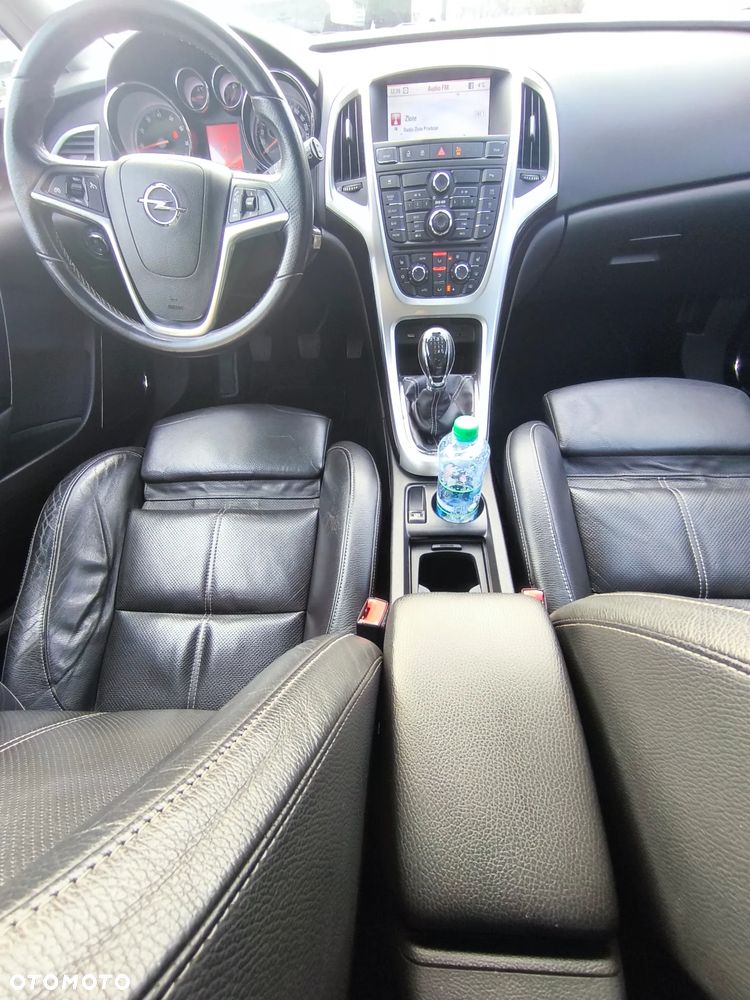 Opel Astra 1.4 Turbo Innovation - 9