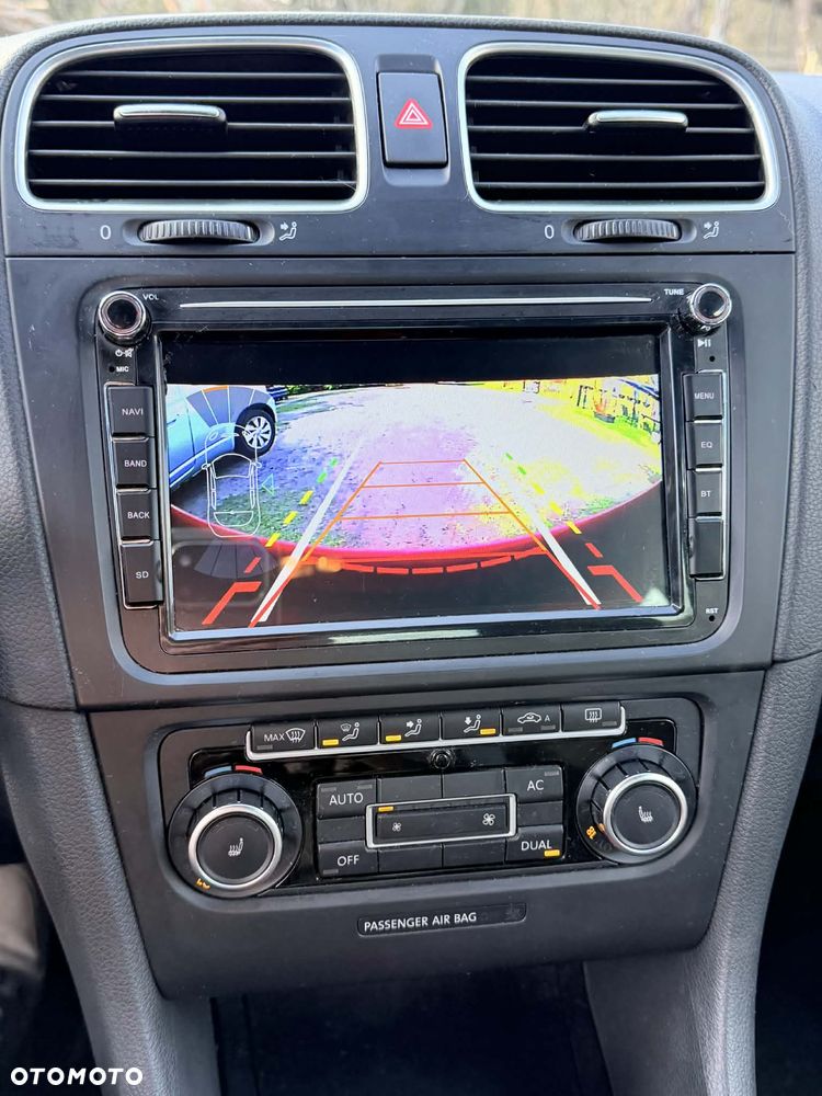 Volkswagen Golf - 11