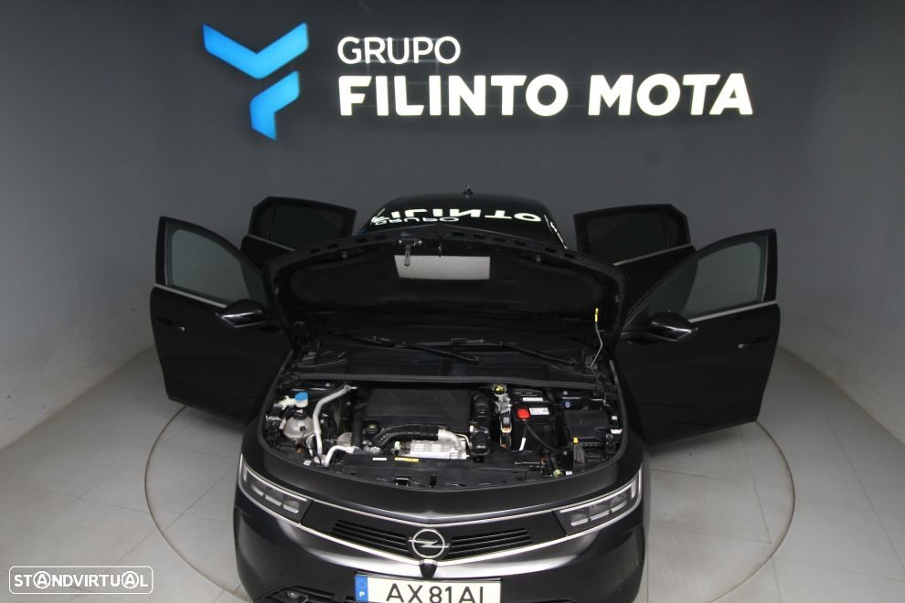 Opel Astra 1.2 T Elegance - 12