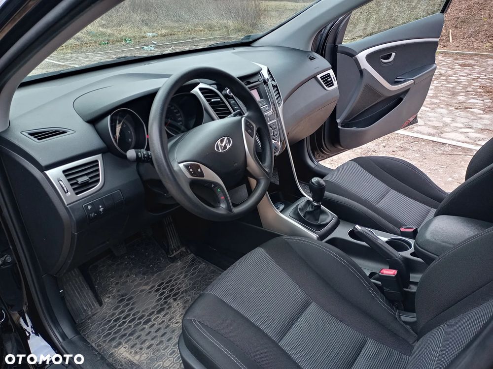 Hyundai i30 1.4 Classic + - 5