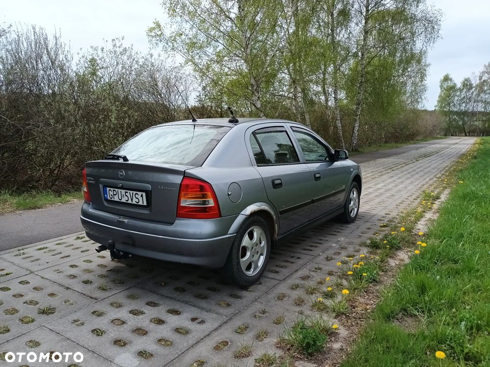 Opel Astra - 8