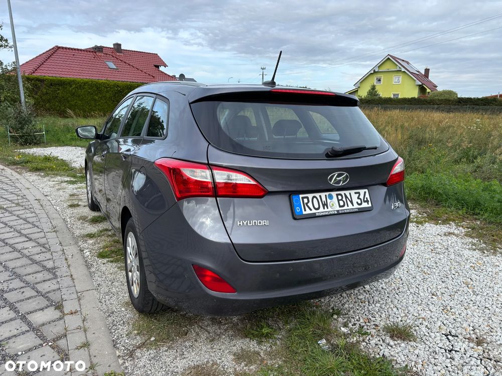 Hyundai i30 i30cw 1.6 CRDi Trend - 4