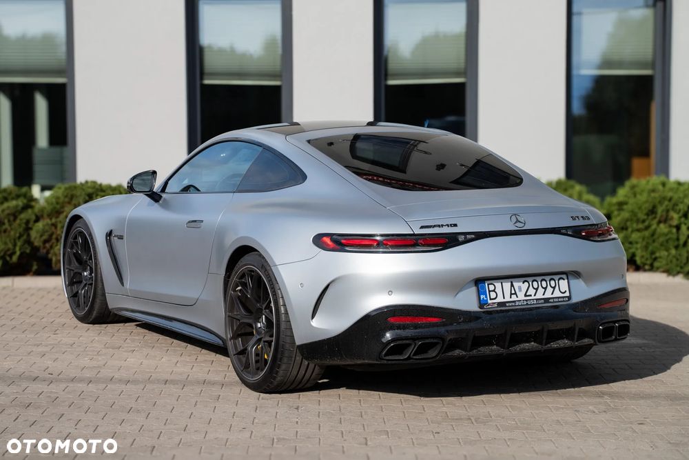 Mercedes-Benz AMG GT - 10