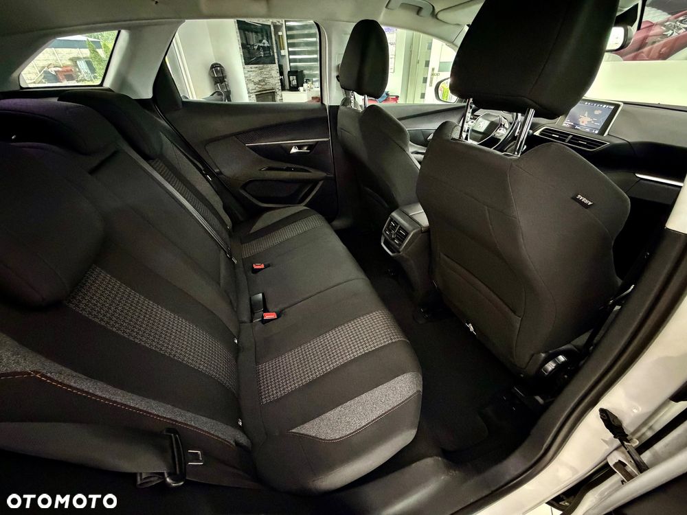 Peugeot 3008 1.6 BlueHDi Allure S&S EAT6 - 13