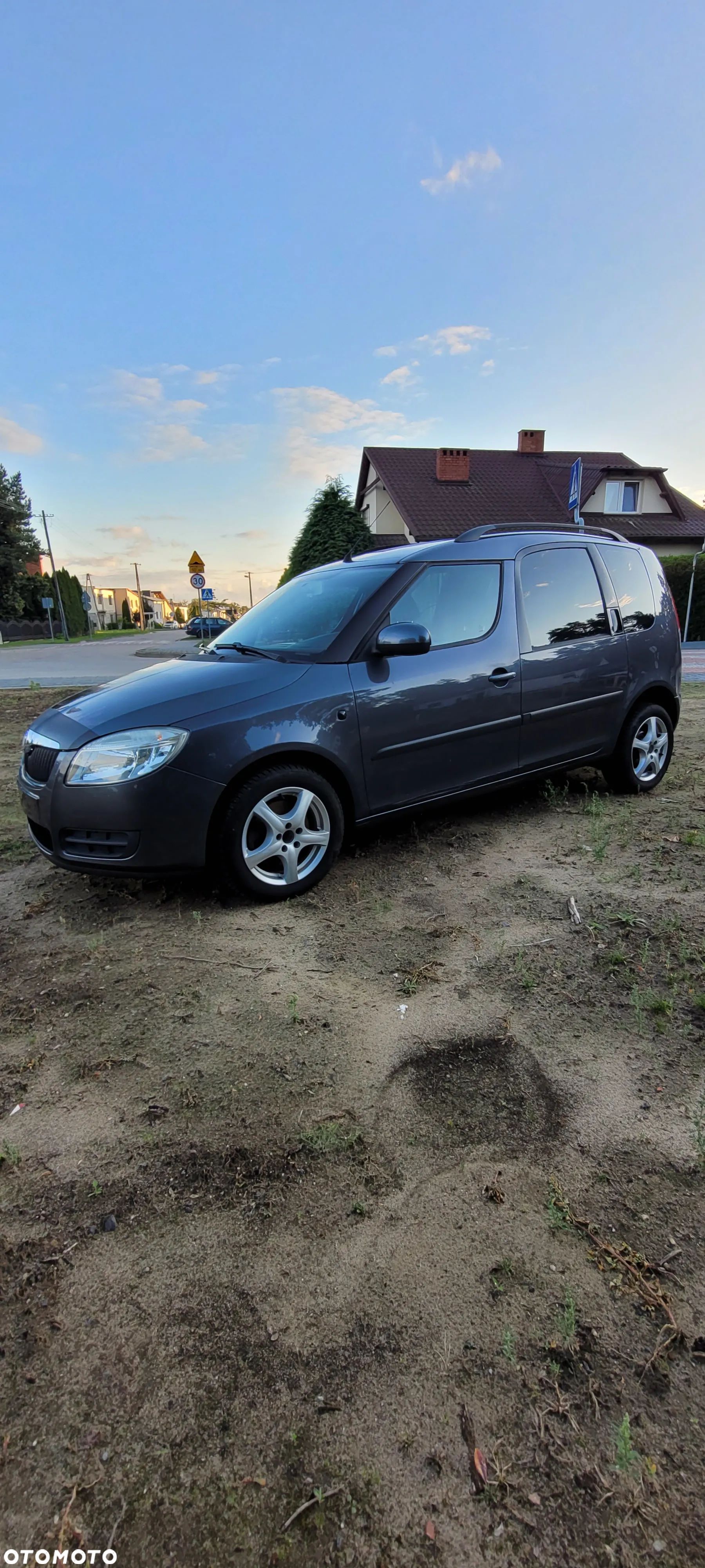Skoda Roomster 1.6 16V Comfort - 1