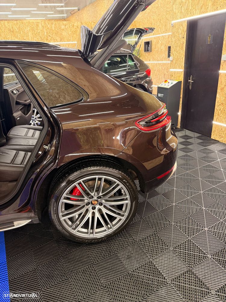Porsche Macan Turbo - 12