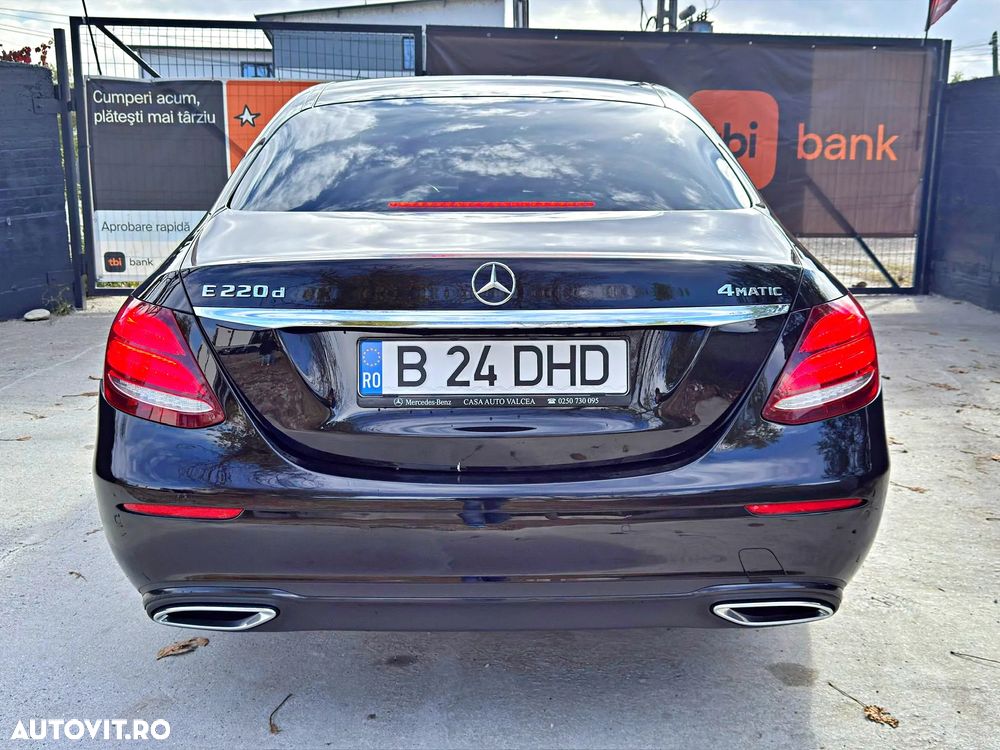 Mercedes-Benz E 220 d 4Matic 9G-TRONIC Avantgarde - 4