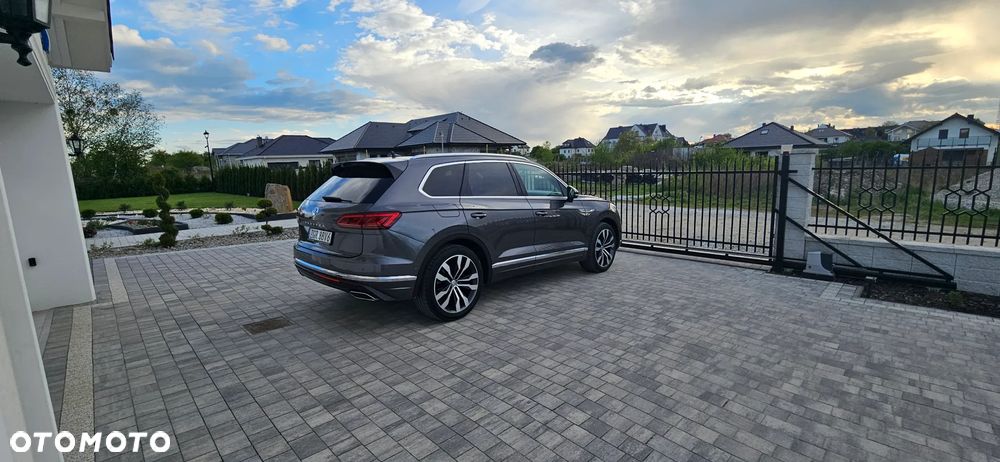 Volkswagen Touareg 3.0 V6 TDI SCR 4Motion Automatik Elegance Edition - 4