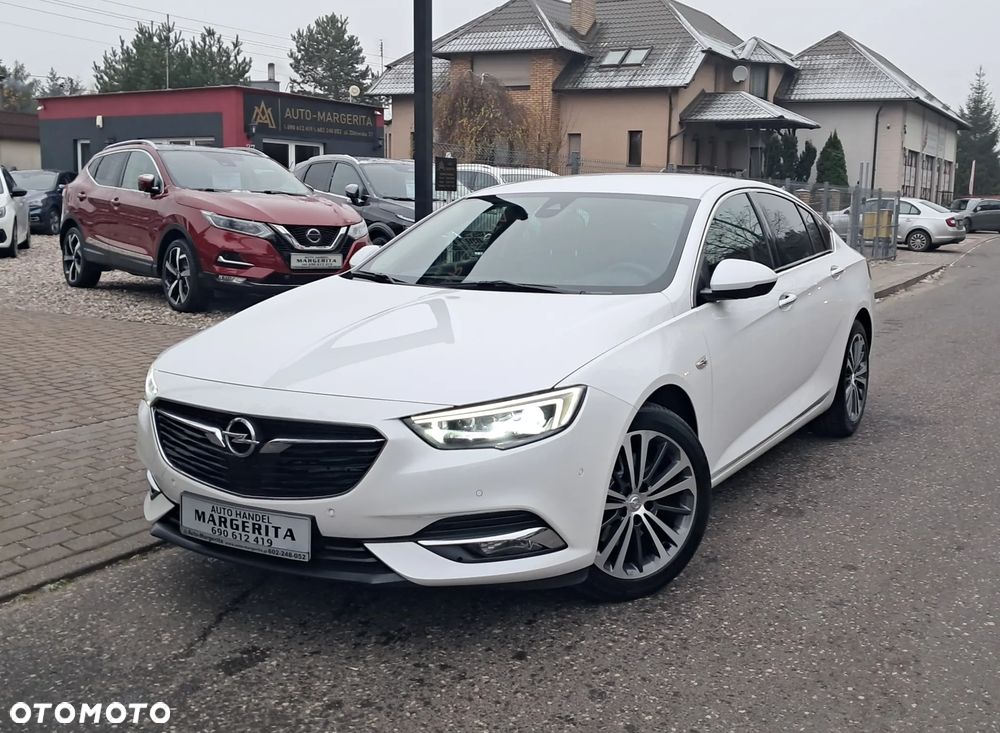 Opel Insignia 2.0 CDTI Cosmo - 1