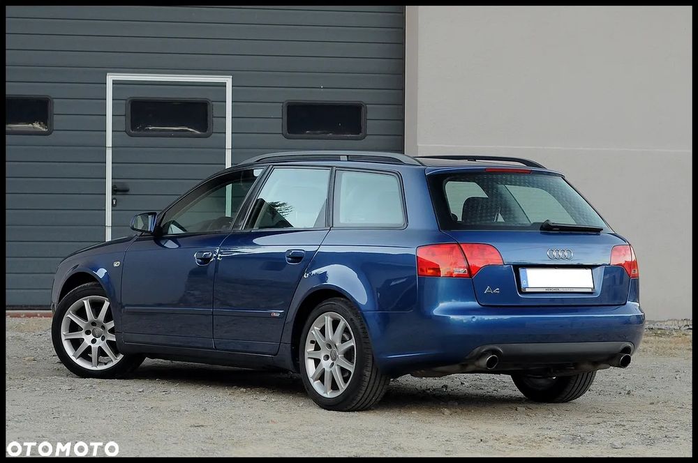 Audi A4 Avant - 22