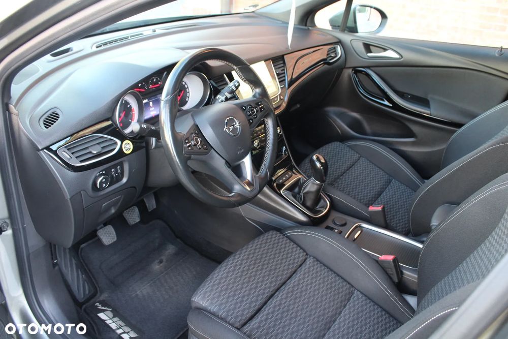 Opel Astra - 25