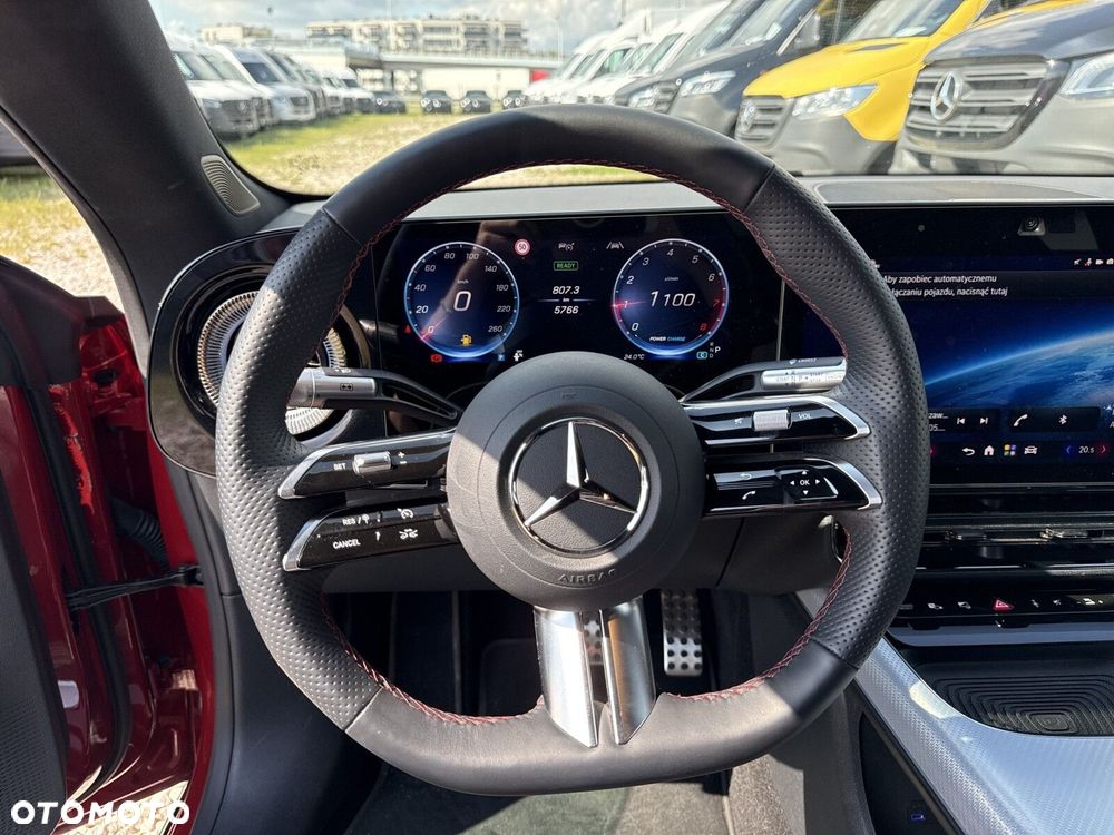 Mercedes-Benz CLA - 12
