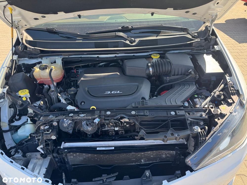 Chrysler Pacifica - 34