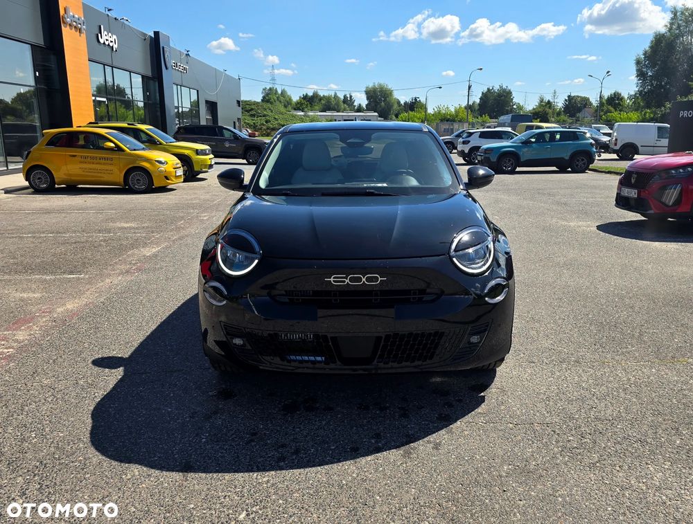 Fiat 600 1.2 Turbo La Prima eDCT - 8