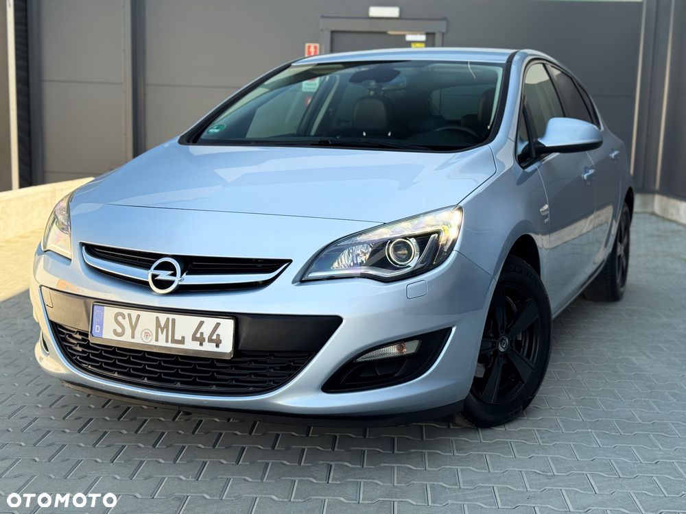 Opel Astra 1.4 Turbo Active - 1