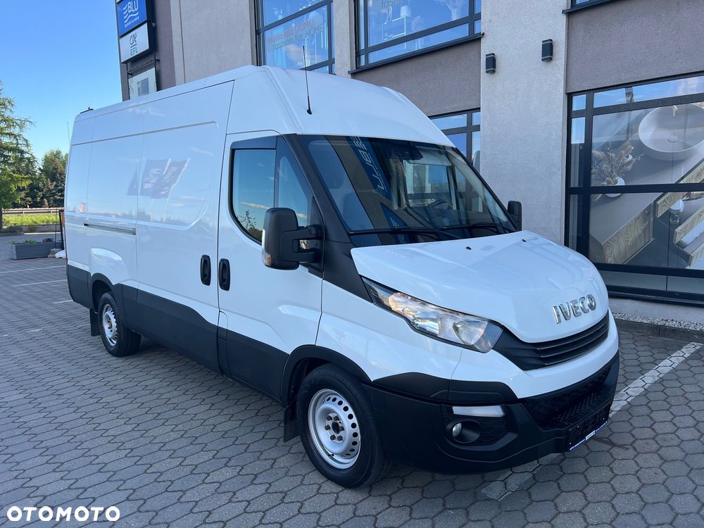 Iveco DAILY 35s18 L3H2 - 1